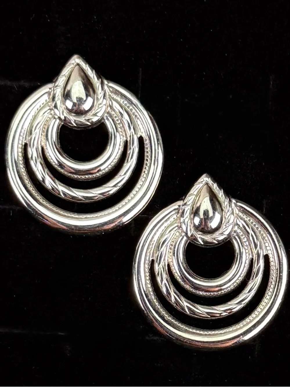 Vintage Weighted Silvertone Round Pierced Earrings
